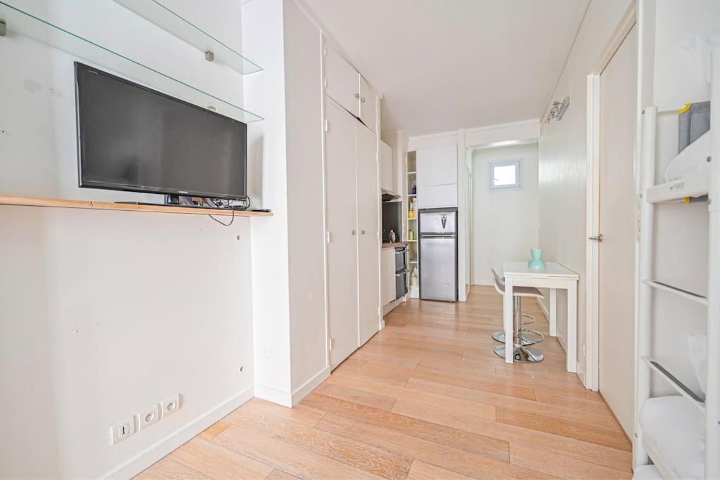 Warm & Welcoming Flat - Family'S Ideal - Marais Париж Екстериор снимка